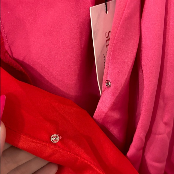 V Neck Bodysuit - Picture 2 of 8